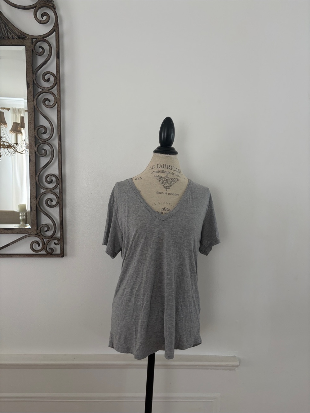 Zara Gray V-Neck Short Sleeve Tee